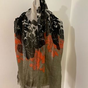 Linen scarf NWOT